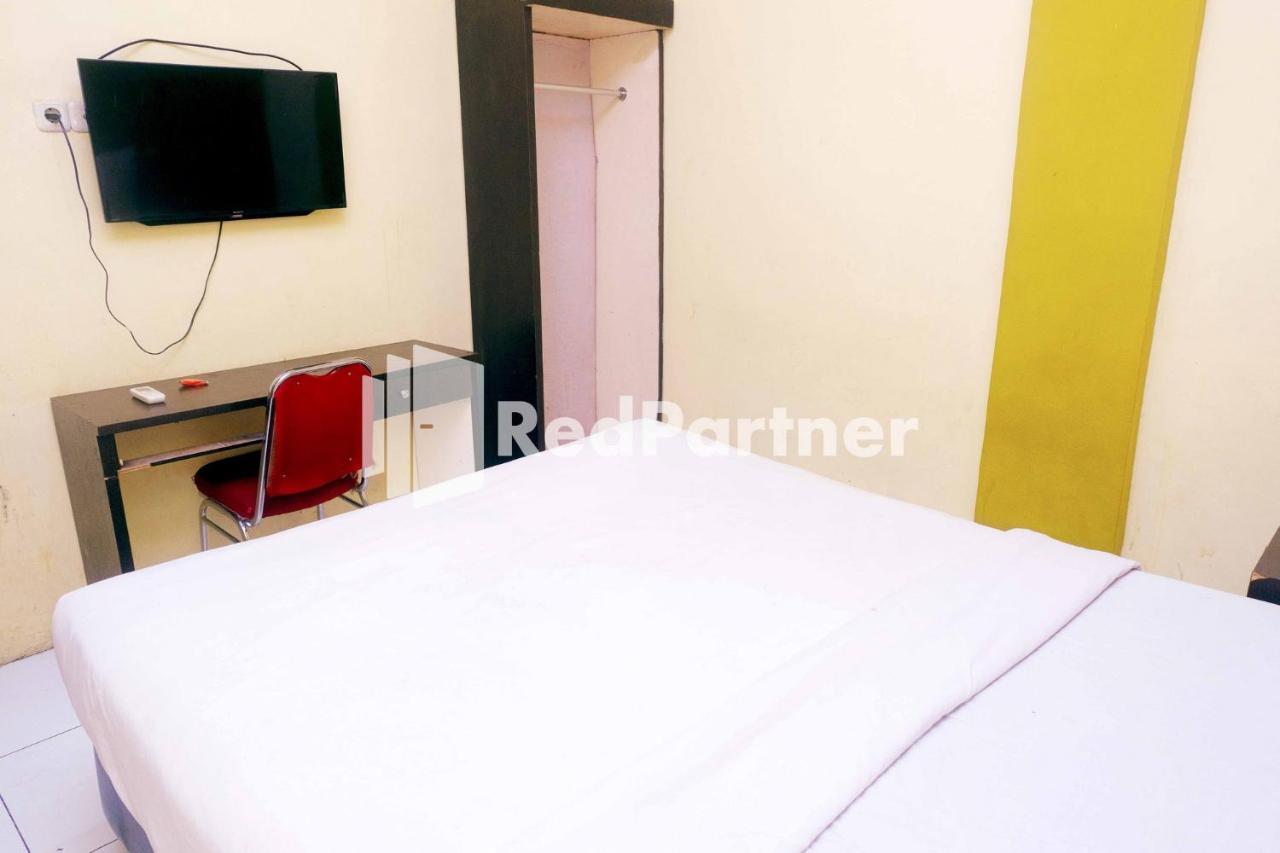 Hotel Permata Makassar Mitra Reddoorz Balangberu المظهر الخارجي الصورة