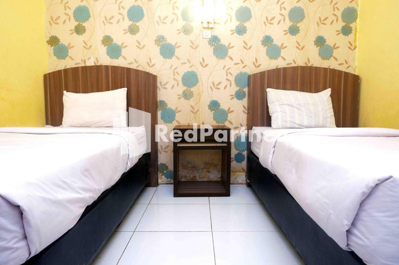 Hotel Permata Makassar Mitra Reddoorz Balangberu المظهر الخارجي الصورة
