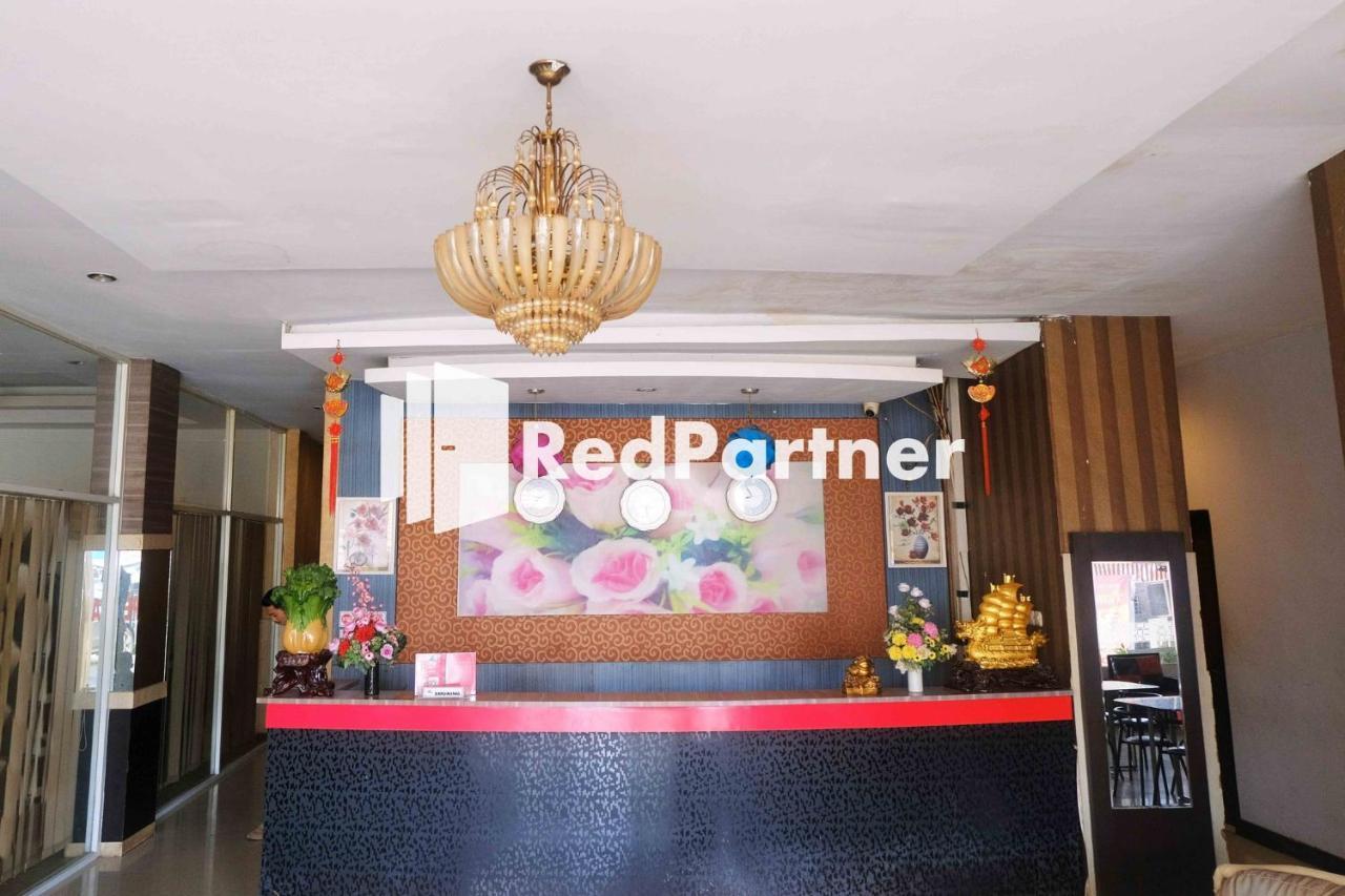 Hotel Permata Makassar Mitra Reddoorz Balangberu المظهر الخارجي الصورة